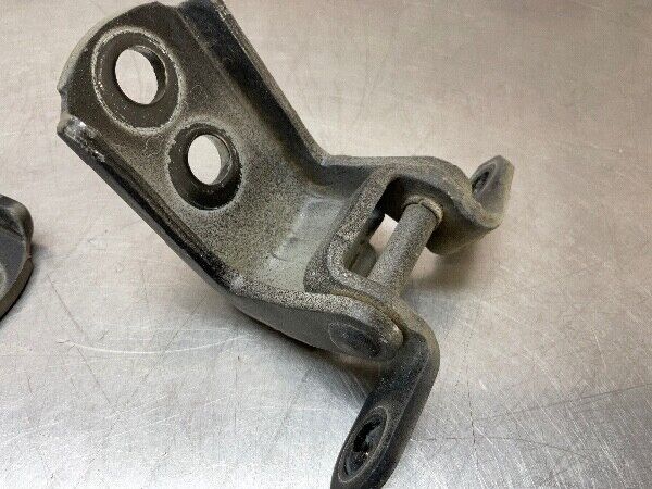 2003 Nissan Z33 350Z Passenger Driver Door Hinges Oem 22Bdxfe - On Point Parts Inc