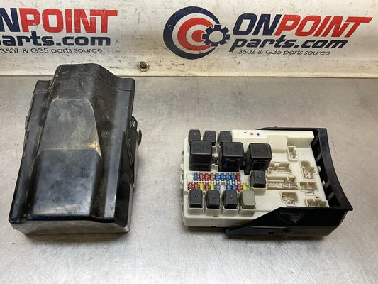2004 Nissan Z33 350Z IPDM Engine Large Fuse Relay Box Oem 25Bdqfc - On Point Parts Inc
