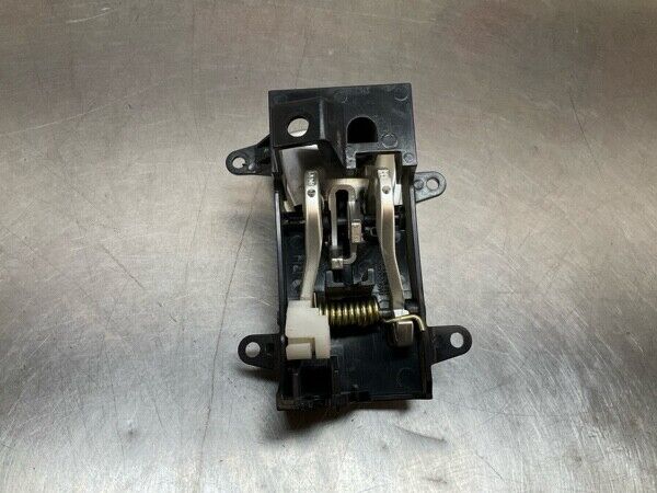 2005 Nissan Z33 350Z Front Passenger Interior Door Handle Oem 11Bfyfe - On Point Parts Inc