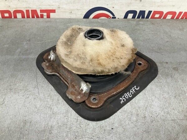 2008 Infiniti V36 G37 Manual Rubber Shifter Boot Insulator Bracket Oem 25Bg5Fc - On Point Parts Inc