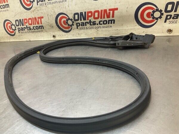2017 Infiniti V37 Q60 Front Driver Door Shell Weatherstrip Seal Oem 14Bhgfa - On Point Parts Inc