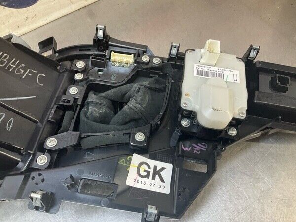 2017 Infiniti V37 Q60 Front Driver Automatic Shifter Bezel Trim Oem 14Bhgfg - On Point Parts Inc