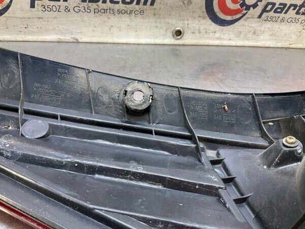 2005 Nissan Z33 350Z Rear Passenger Tail Light Assembly Oem 25Bhtf2 - On Point Parts Inc