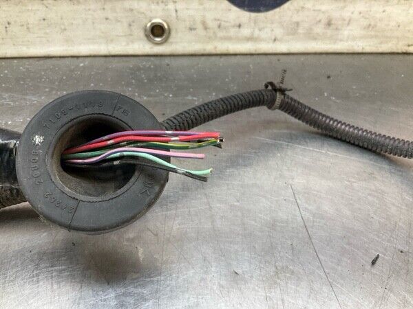 2005 Nissan Z33 350Z Driver Tail Light Pig Tail Connector Oem 25Bhtfa - On Point Parts Inc