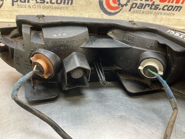 2005 Nissan Z33 350Z Rear Driver Turn Signal Assembly Oem 15Bijfi - On Point Parts Inc
