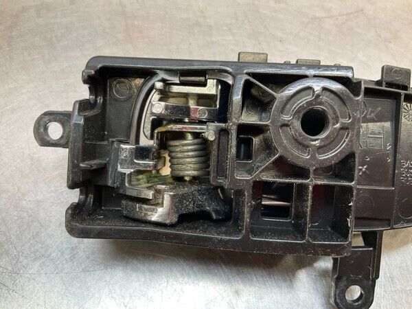 2013 Nissan A35 Maxima Front Passenger Interior Door Handle Oem 11Bagge - On Point Parts Inc