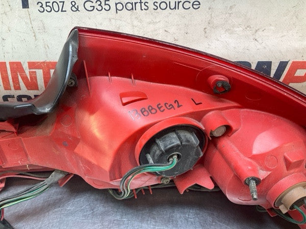 2006 Infiniti V35 G35 Rear Driver Tail Light Assembly Oem 13Bbeg2 - On Point Parts Inc