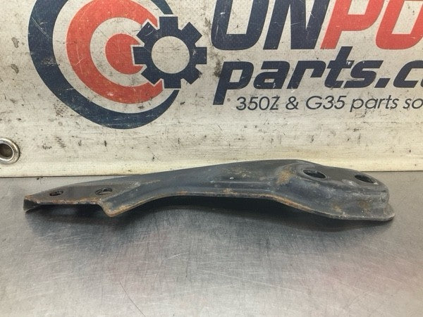 2005 Nissan Z33 350Z Front Passenger Upper Headlight Mount Bracket Oem 14Bcrgk - On Point Parts Inc