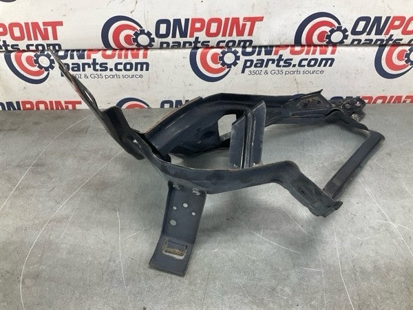 2005 Nissan Z33 350Z Passenger Headlight Basket Bracket Oem 14Bcrg3 - On Point Parts Inc