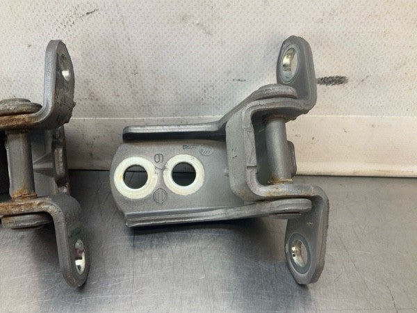 2008 Infiniti V35 G35X Front Passenger Door Hinges Oem 15Bd0Gk - On Point Parts Inc