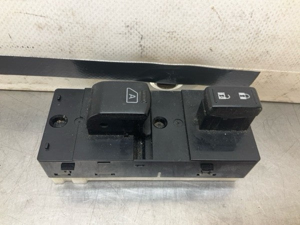 2008 Infiniti V35 G35X Front Passenger Door Window Lock Switch Oem 15Bd0Ge - On Point Parts Inc