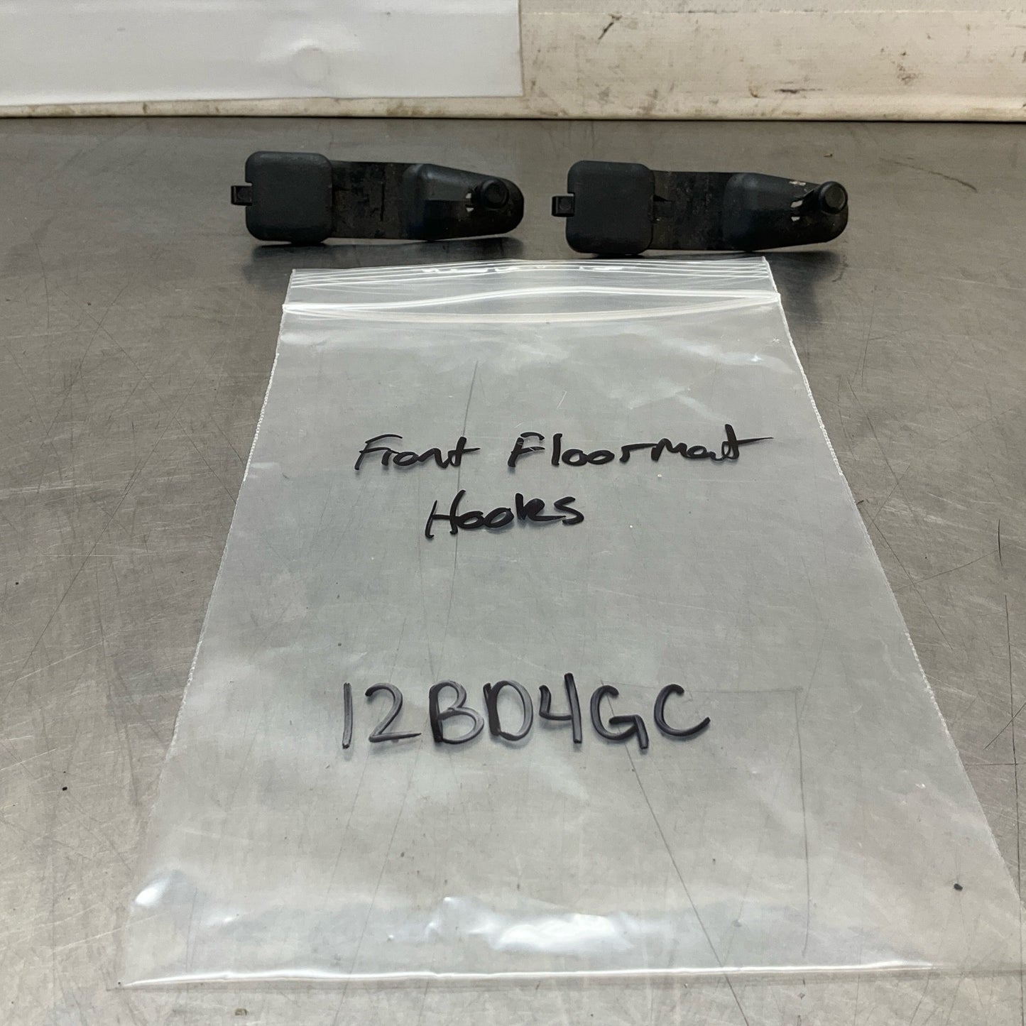 2015 Infiniti V36 G37 Front Floor Mat Anchor Clip Hook Oem 12Bd4Gc - On Point Parts Inc