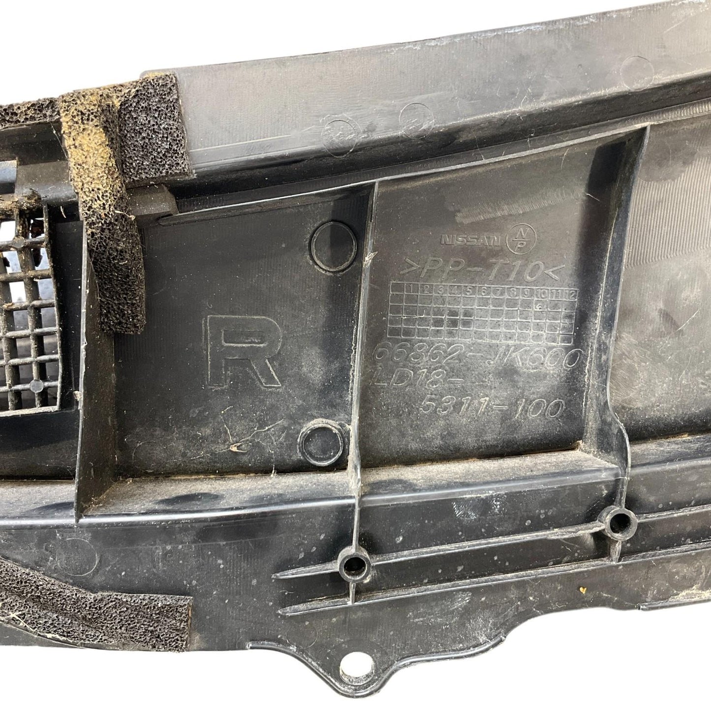 07-13 Infiniti G25 G35 G37 Windshield Cowl Wiper Cover Panel 66863JK600 OEM IPG