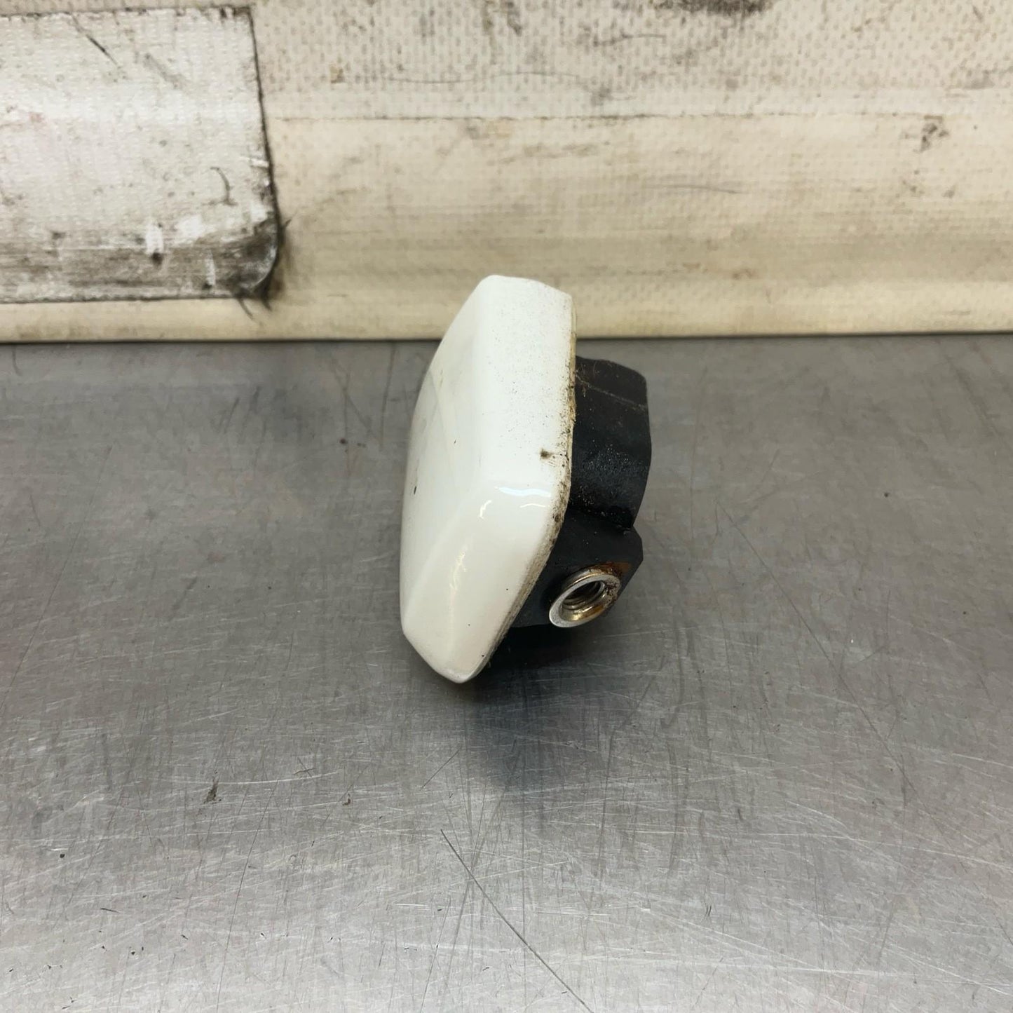 08-15 Infiniti G35 G37 Q40 RR RH Exterior Door Handle End Cap 82646JU80A OEM IPG