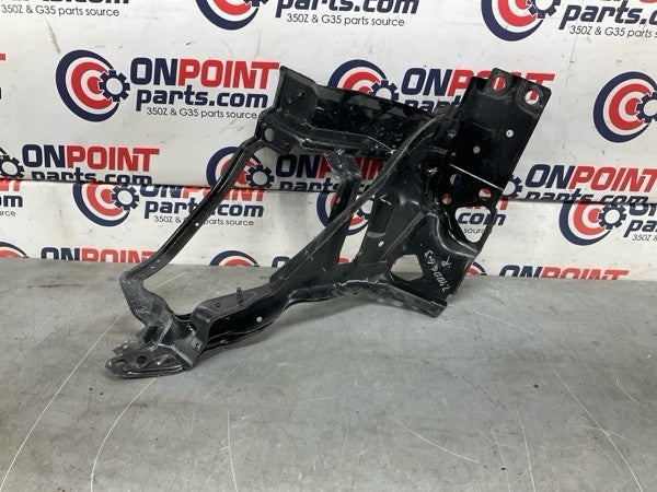 03-06 Nissan 350Z Passenger RH Front Headlight Basket Bracket 62520CD000 OEM bqg