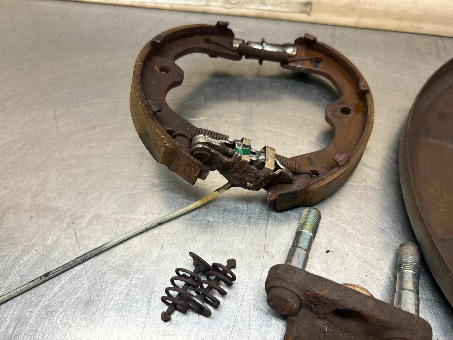 2011 Infiniti V36 G37 Rear Passenger Brake Dust Shield Cover E-Brake Oem 24Bklfk - On Point Parts Inc