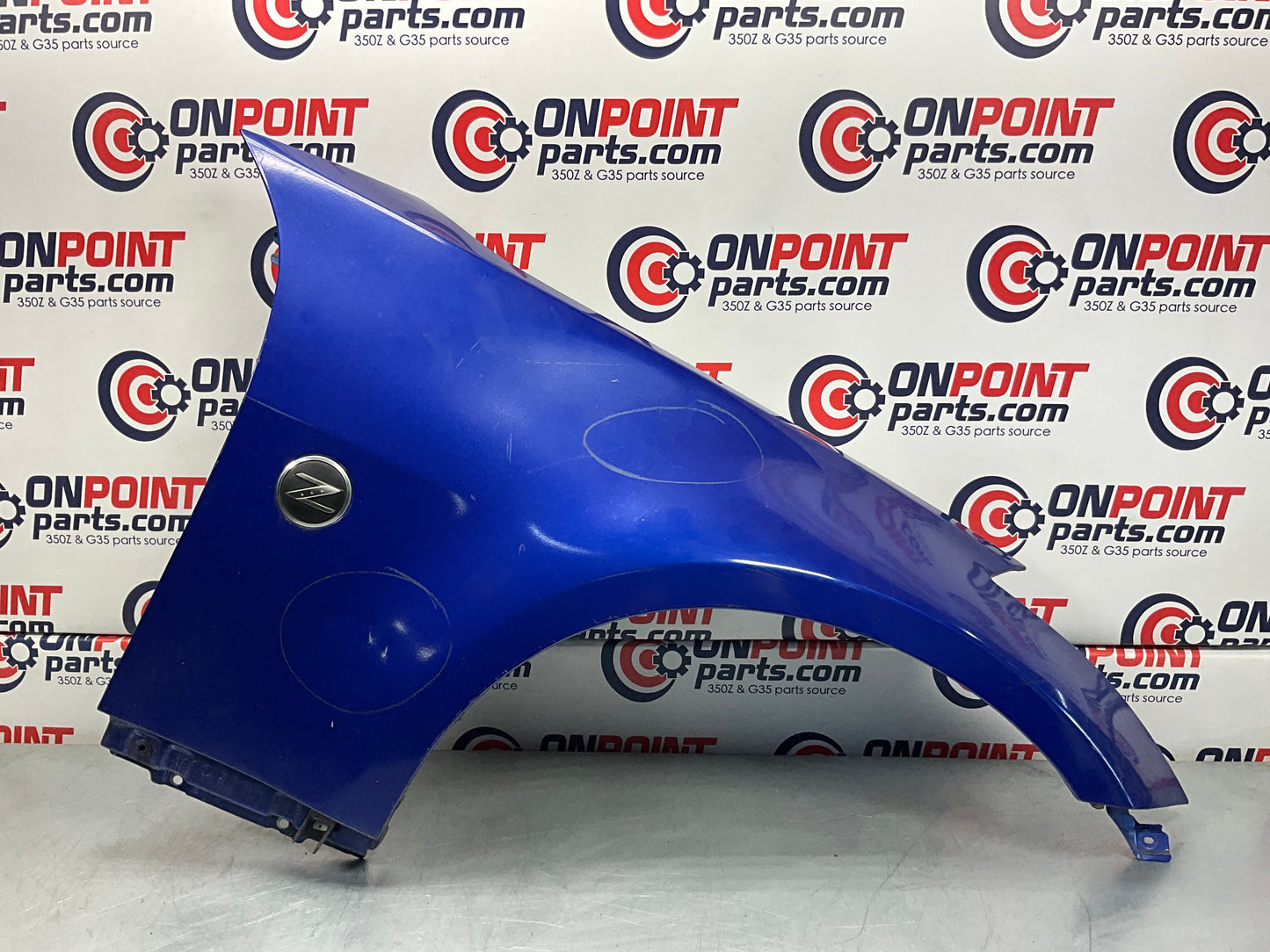 2004 Nissan 350Z Passenger Right Front Fender OEM 13BHDD5 - On Point Parts Inc