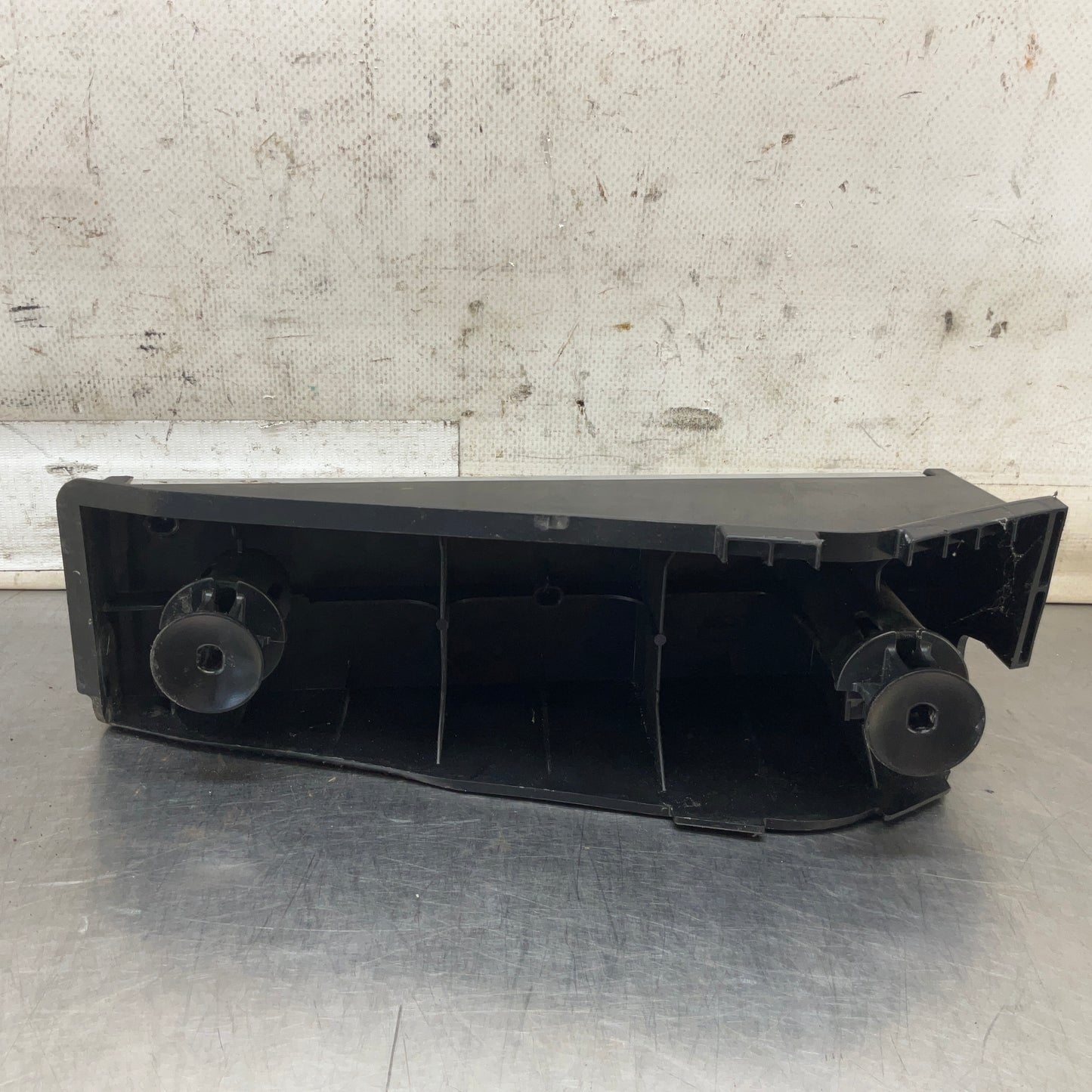 2003 Nissan Z33 350Z Dead Pedal Foot Rest Oem 22Bdxfa - On Point Parts Inc