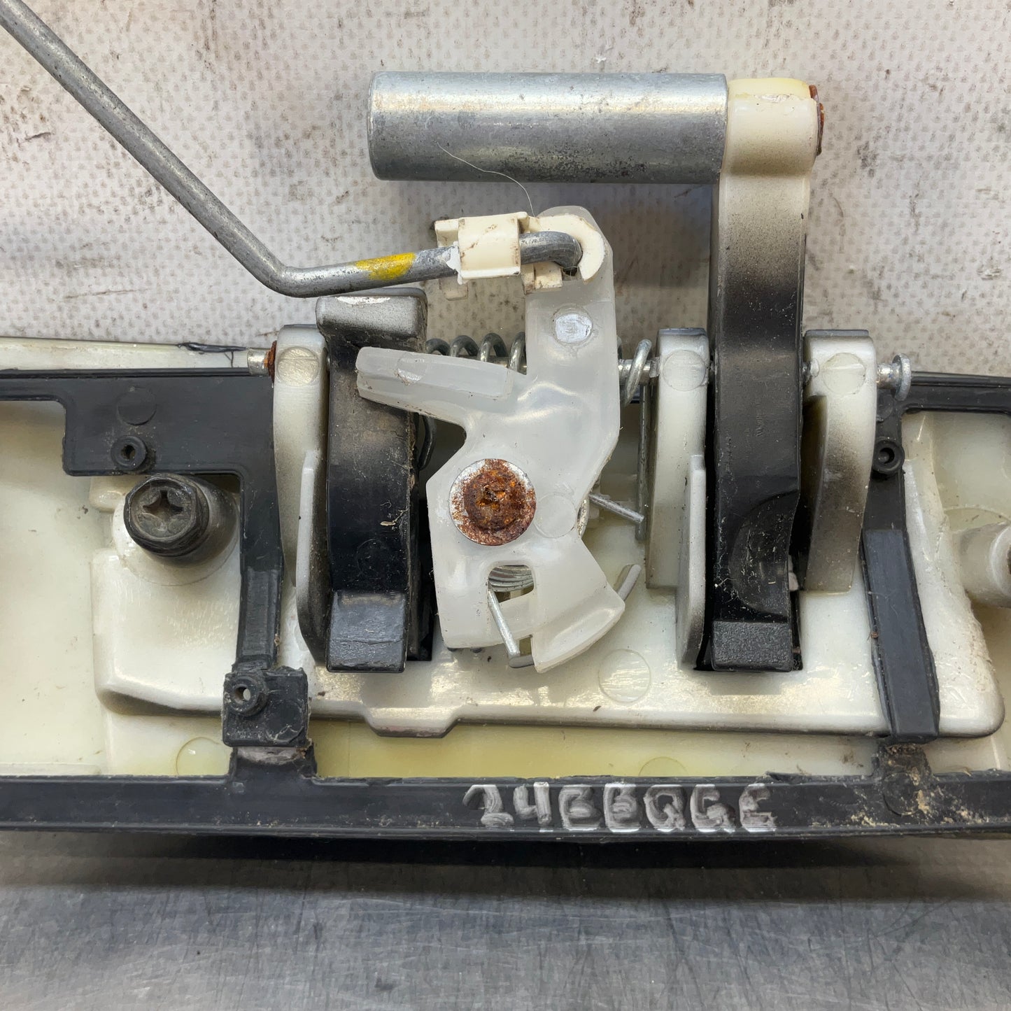 2004 Nissan Z33 350Z Passenger Exterior Door Handle 24Bbqge - On Point Parts Inc