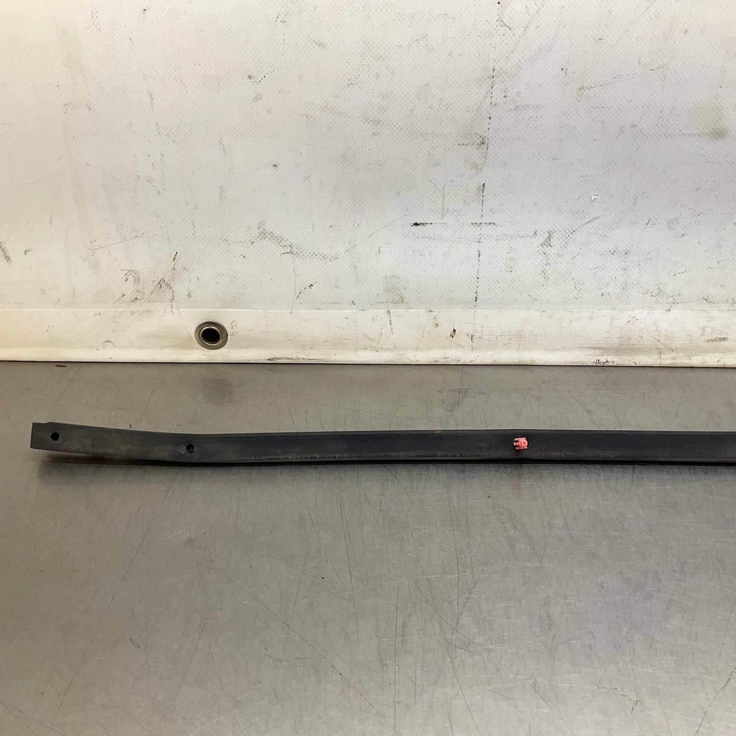 2011 Infiniti G37 Convertible Front Cowl Cover Weatherstrip Oem 24BklfC - On Point Parts Inc