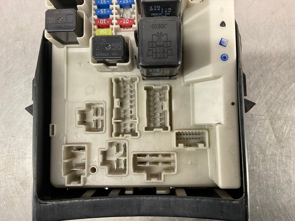 2006 Nissan 350Z IPDM Large Engine Fuse Relay Module Box OEM 12BI3DI - On Point Parts Inc