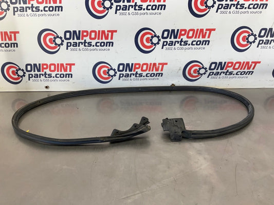 2005 Nissan 350Z Passenger Right Lower Door Shell Seal 80830 OEM 13BEBEE - On Point Parts Inc