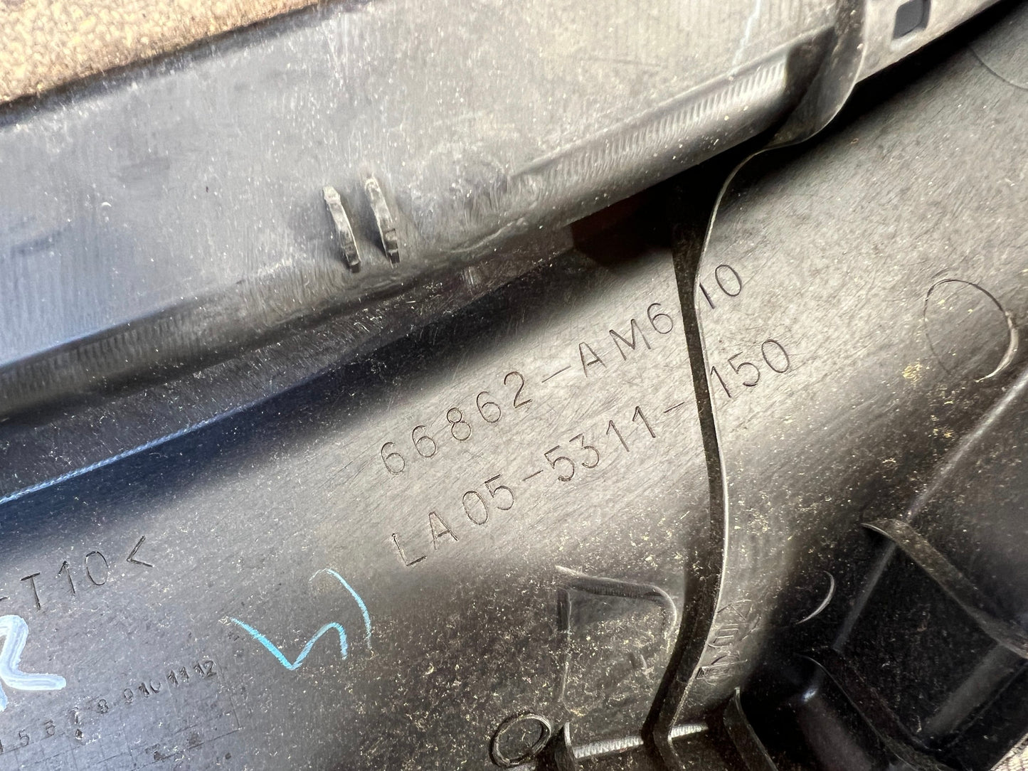 2004 Infiniti G35 Passenger Right Windshield Wiper Hood Cowl 66862 OEM 12BK8D3 - On Point Parts Inc