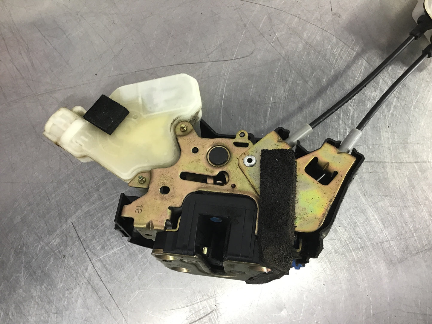 2006 Nissan 350Z Passenger Right Door Lock Actuator OEM 12BEKCA - On Point Parts Inc