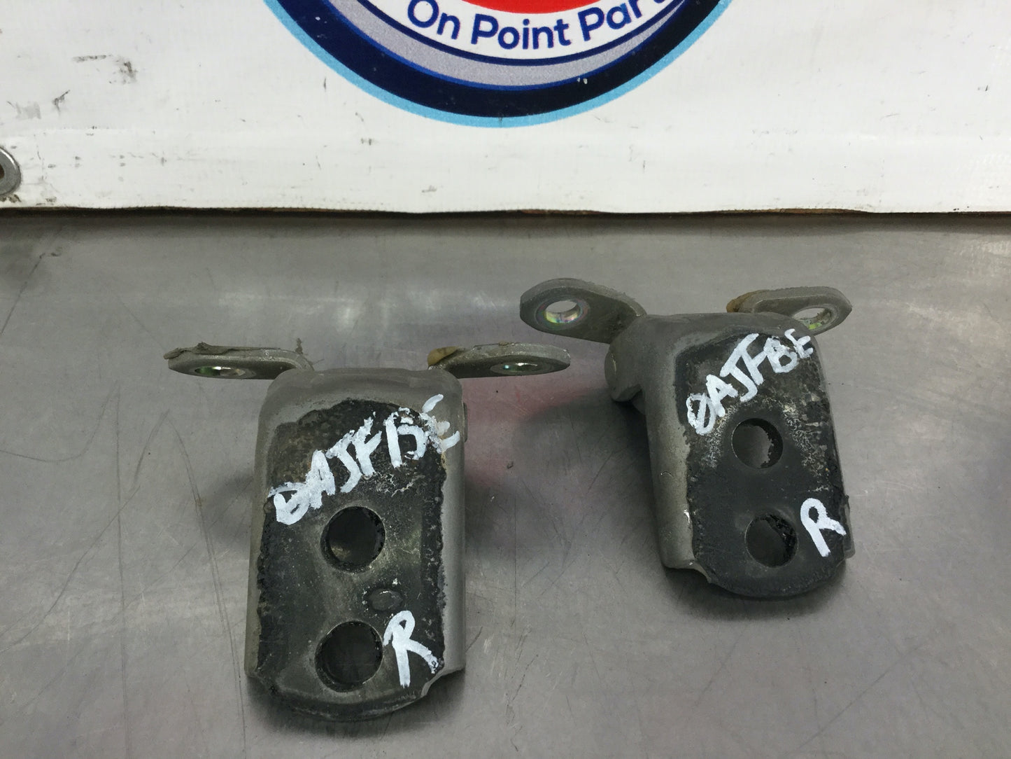 2004 Infiniti G35 Passenger Right Door Hinges OEM 0AJFBE - On Point Parts Inc