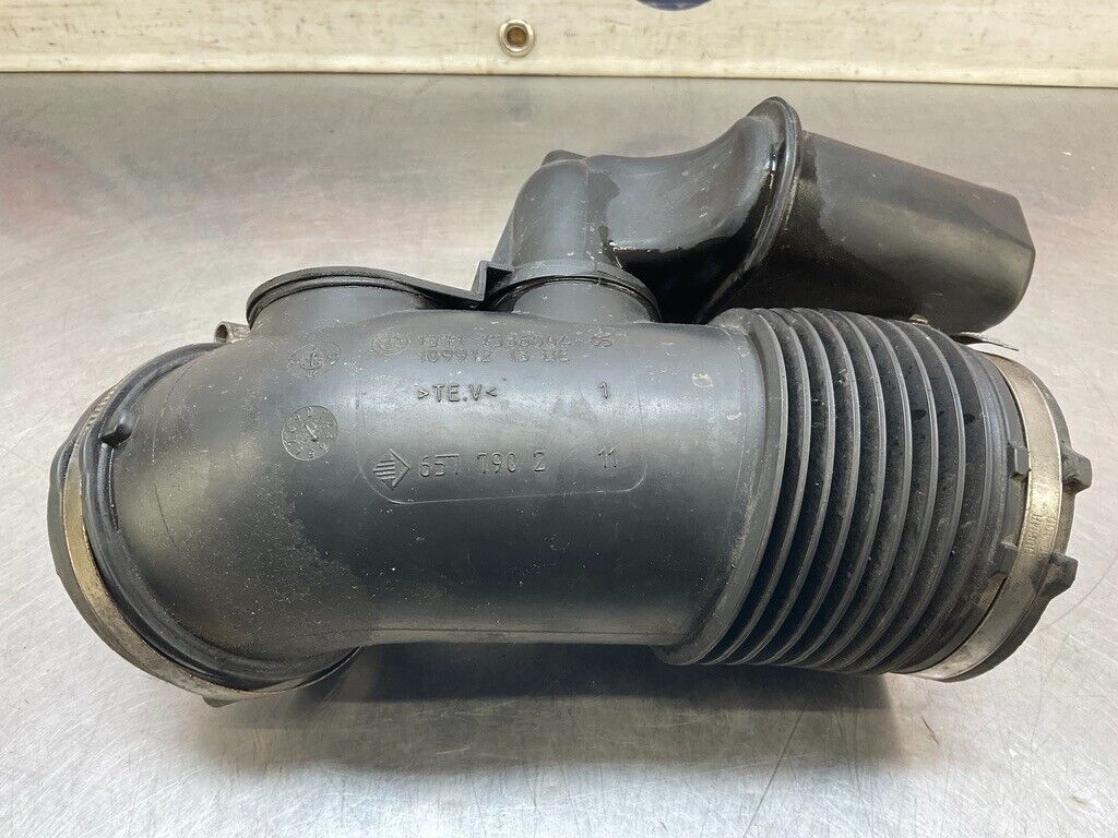 2007 BMW E92 328xi Intake Air Duct OEM 13BCSFG - On Point Parts Inc