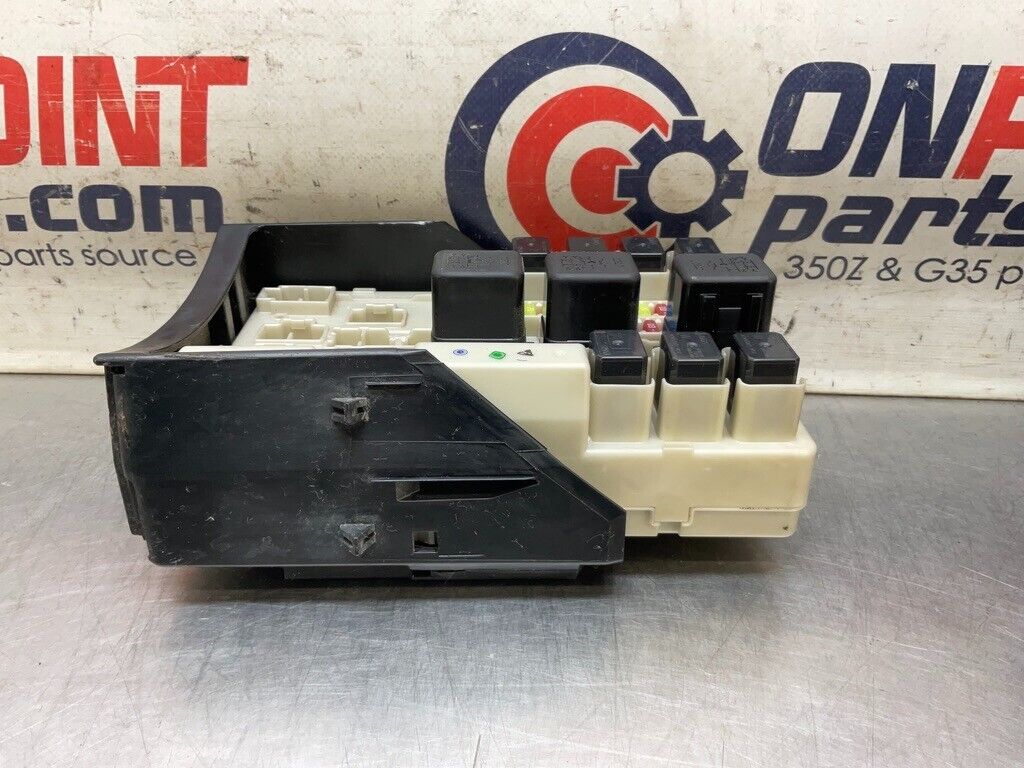2007 Infiniti V35 G35 IPDM Engine Large Fuse Relay Module Box 284B7 OEM 14BCZFE - On Point Parts Inc