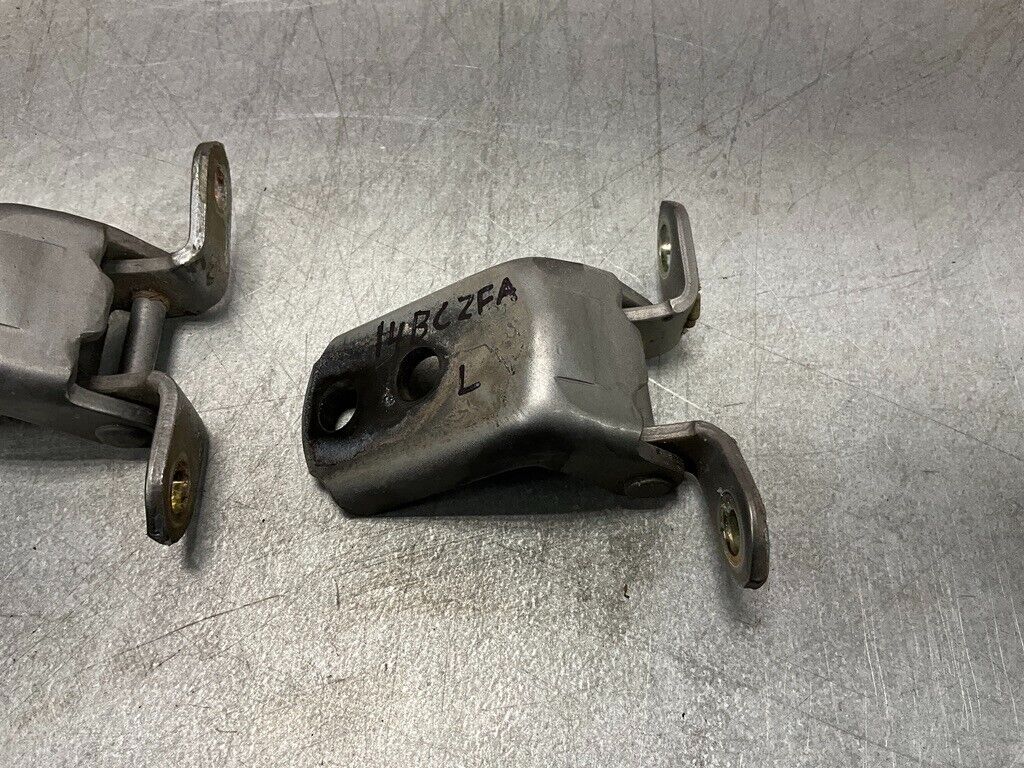 2007 Infiniti V35 G35 Driver Passenger Left Door Hinges OEM 14BCZFA - On Point Parts Inc