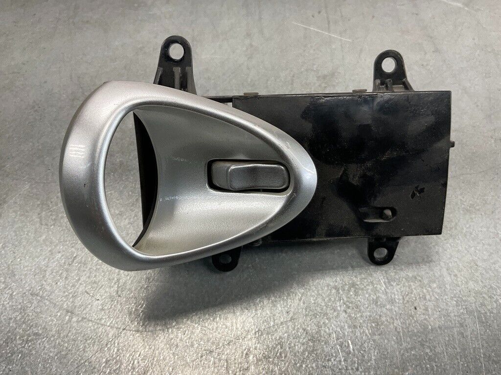 2005 Nissan Z33 350Z Passenger Right Interior Door Handle OEM 15BDBFE - On Point Parts Inc