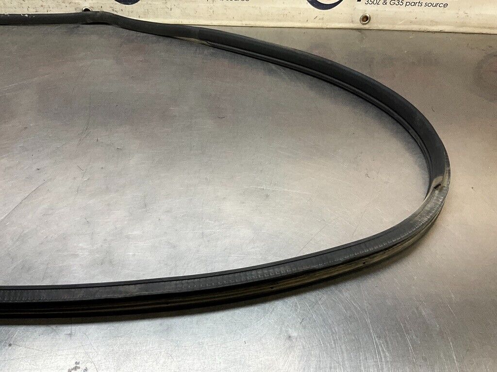 2005 Nissan Z33 350Z Passenger Right Door Frame Weatherstrip Seal OEM 15BDBFE - On Point Parts Inc