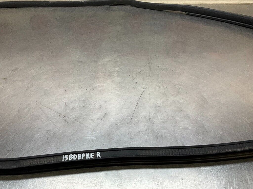 2005 Nissan Z33 350Z Passenger Right Door Frame Weatherstrip Seal OEM 15BDBFE - On Point Parts Inc