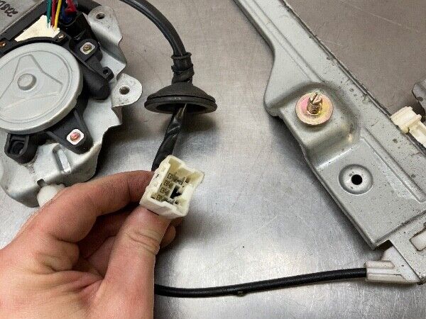 2003 Nissan Z33 350Z Driver Door Window Regulator Motor Oem 22Bdxfg - On Point Parts Inc