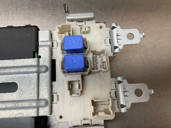 2003 Nissan Z33 350Z BCM Body Control Module Oem 22Bdxfa - On Point Parts Inc