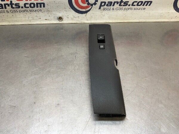 2003 Nissan Z33 350Z Passenger Window Lock Switch Trim Oem 22Bdxfe - On Point Parts Inc
