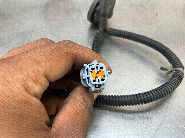 2003 Nissan Z33 350Z Rear Passenger Tail Light Pigtail Connector Oem 22Bdxfe - On Point Parts Inc