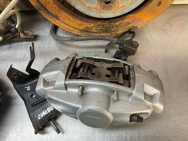 2008 Infiniti V36 G37 Akebono Big Brake Caliper Set Oem 21Bd8F0 – On Point  Parts Inc