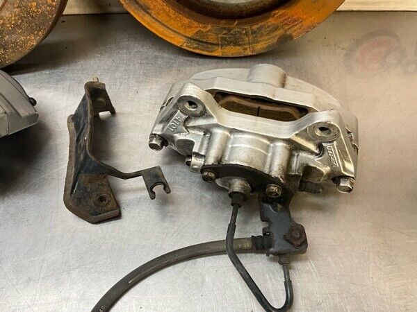 2008 Infiniti V36 G37 Akebono Big Brake Caliper Set Oem 21Bd8F0 - On Point Parts Inc