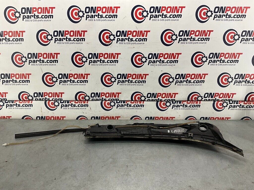 2004 Nissan Z33 350Z Driver Left Windshield Cowl Panel 66863 Oem 25Bdqf3 - On Point Parts Inc