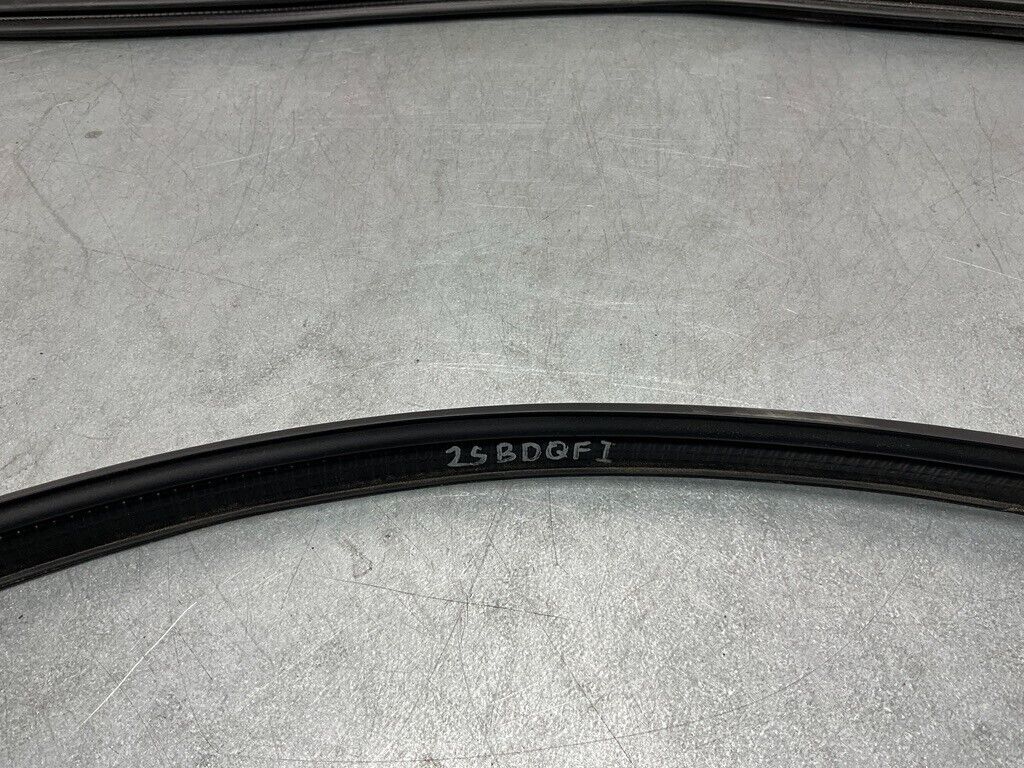 2004 Nissan Z33 350Z Trunk Hatch Frame Weatherstrip Seal Oem 25Bdqfi - On Point Parts Inc