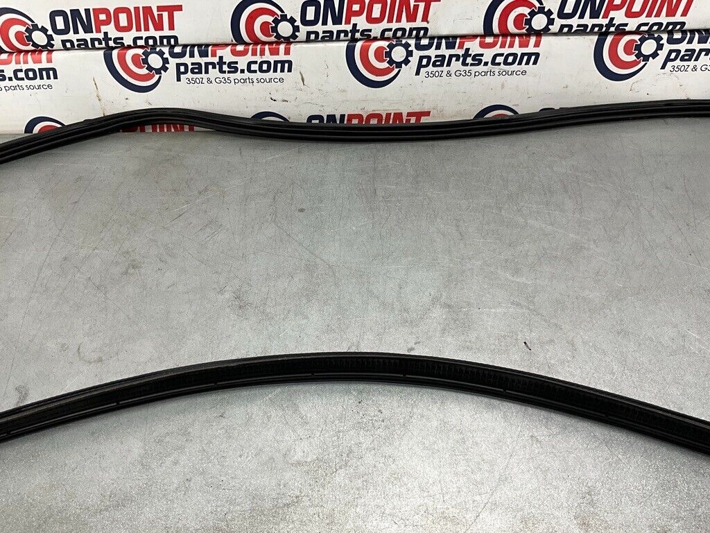 2004 Nissan Z33 350Z Trunk Hatch Frame Weatherstrip Seal Oem 25Bdqfi - On Point Parts Inc