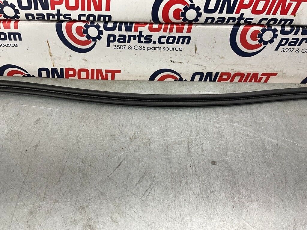 2004 Nissan Z33 350Z Trunk Hatch Frame Weatherstrip Seal Oem 25Bdqfi - On Point Parts Inc