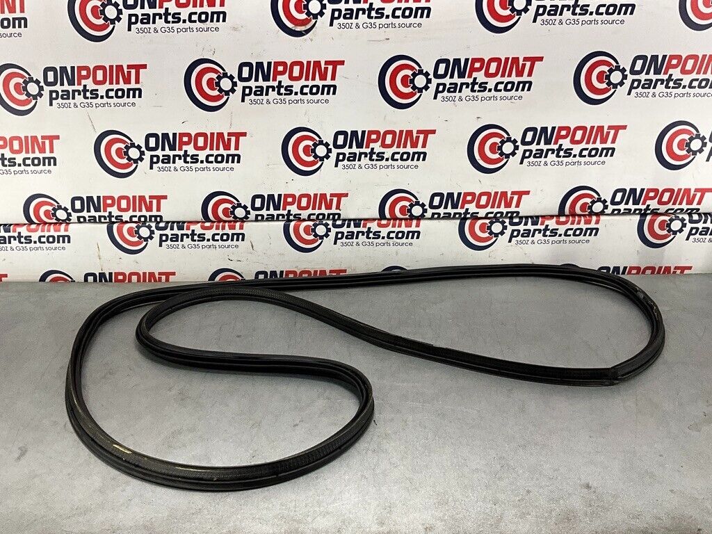 2004 Nissan Z33 350Z Trunk Hatch Frame Weatherstrip Seal Oem 25Bdqfi - On Point Parts Inc