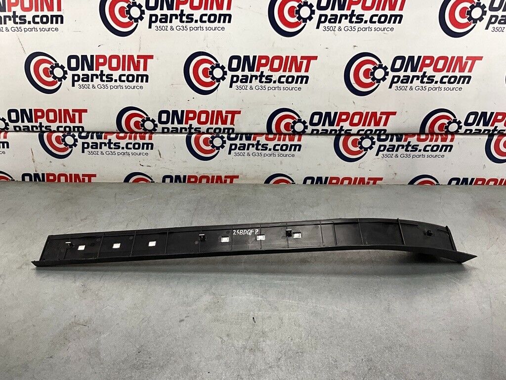 2004 Nissan Z33 350Z Passenger Right Door Threshold Kick Plate Trim Oem 25Bdqf7 - On Point Parts Inc