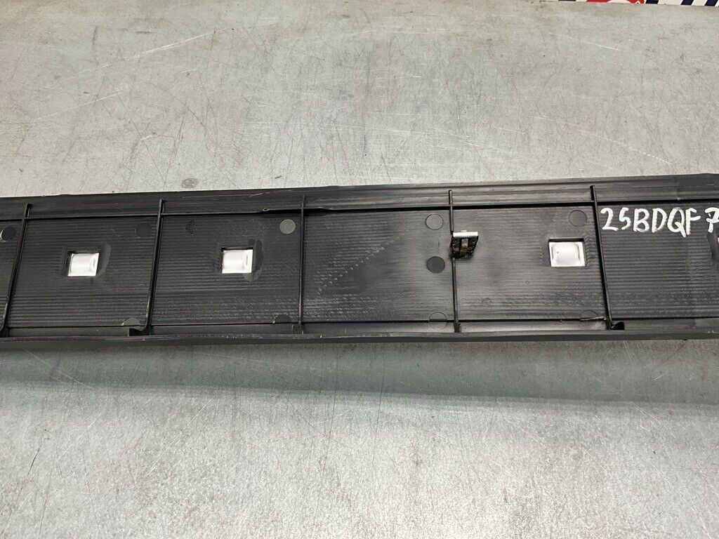 2004 Nissan Z33 350Z Passenger Right Door Threshold Kick Plate Trim Oem 25Bdqf7 - On Point Parts Inc