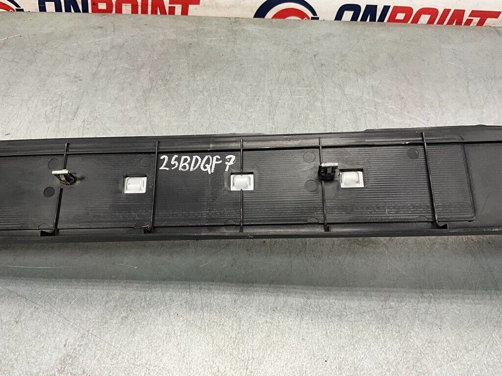 2004 Nissan Z33 350Z Passenger Right Door Threshold Kick Plate Trim Oem 25Bdqf7 - On Point Parts Inc