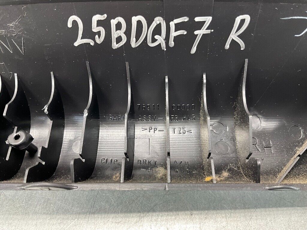 2004 Nissan Z33 350Z Coupe Passenger Interior A-Pillar Trim 76911 Oem 25Bdqf7 - On Point Parts Inc